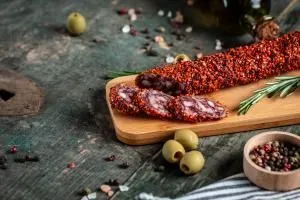 Вкусы со всего мира: линейка смесей специй Del'Ar® для мясных деликатесов
