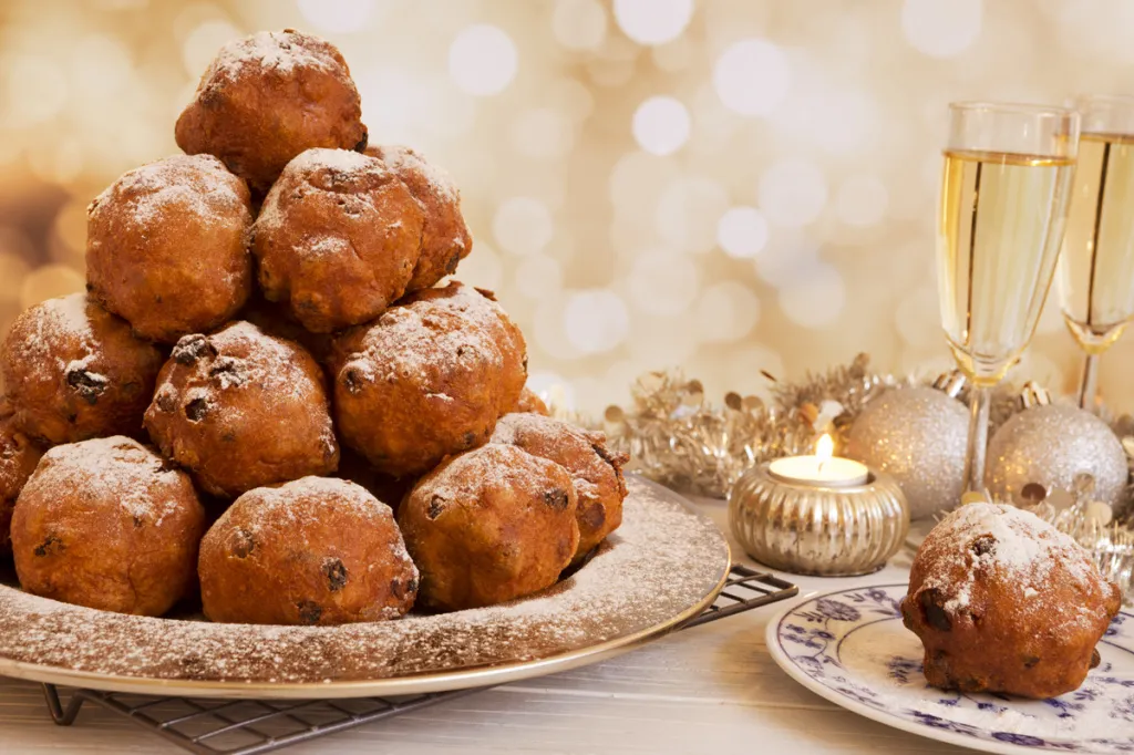 gollandskie-ponchiki-oliebollen.jpg